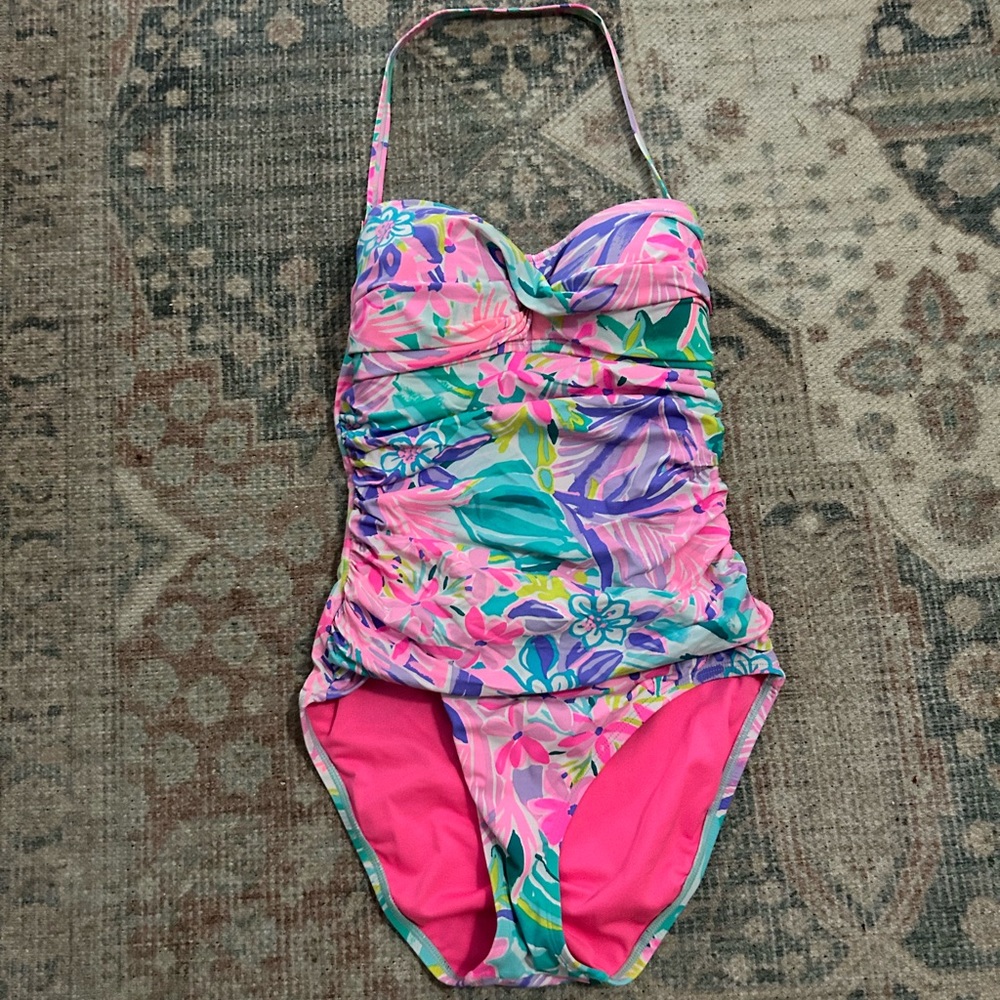 Lilly one piece excellent condition